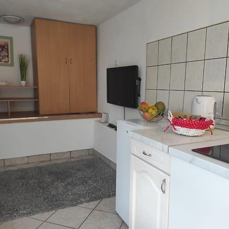 Studio Apartment Petrov Szybenik Zewnętrze zdjęcie
