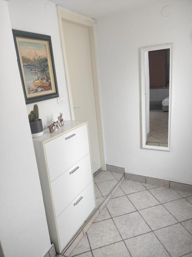 Studio Apartment Petrov Szybenik Zewnętrze zdjęcie