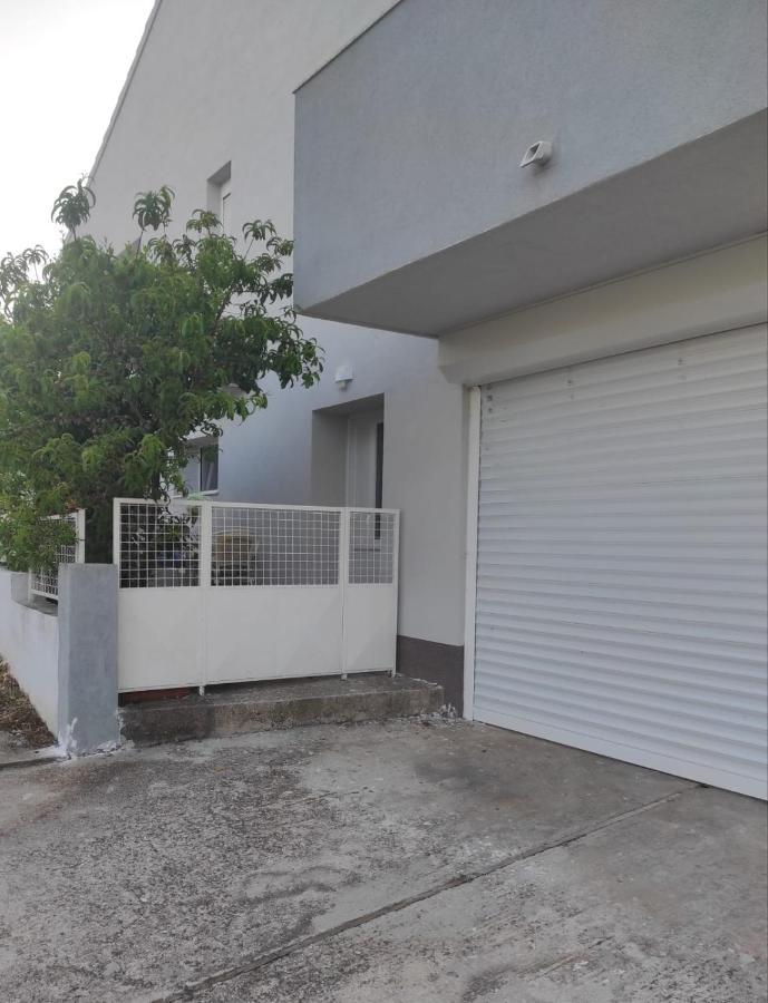 Studio Apartment Petrov Szybenik Zewnętrze zdjęcie
